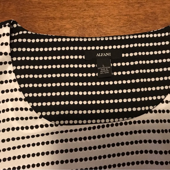 Alfini woman’s pants and top. - Picture 4 of 5